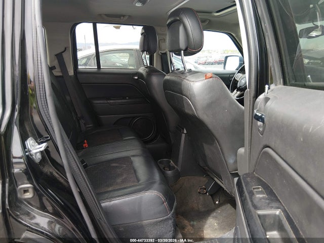 1C4NJPBB2GD702673 Jeep Patriot 75th Anniversary