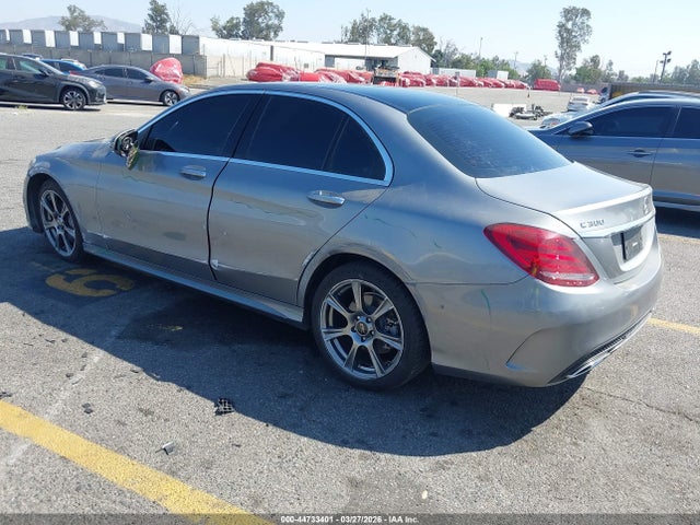 44733401 :رقم المزاد ، 55SWF4KB9FU012591 vin ، 2015 Mercedes-benz C 300 Sport 4matic مزاد بيع