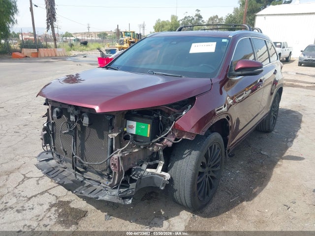 Toyota Highlander Xle 2017 5TDKZRFH3HS233489 Image 2