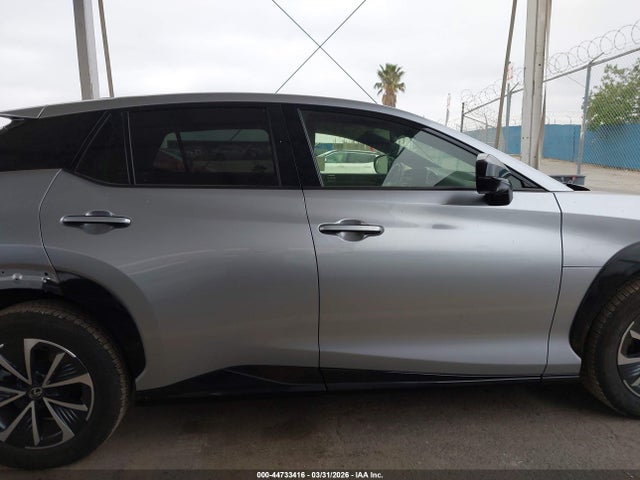 JTJABABBXRA003270 Lexus Rz 300e Premium