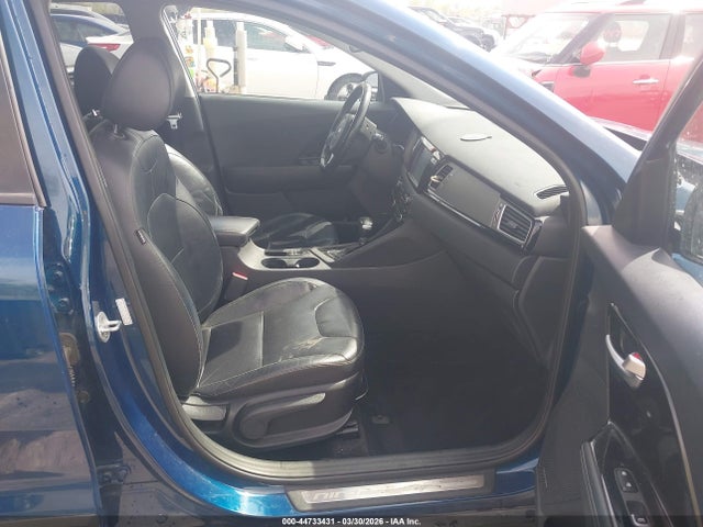 Продаж на аукціоні авто 2017 Kia Niro Touring, vin: KNDCE3LC3H5047382, номер лоту: 44733431