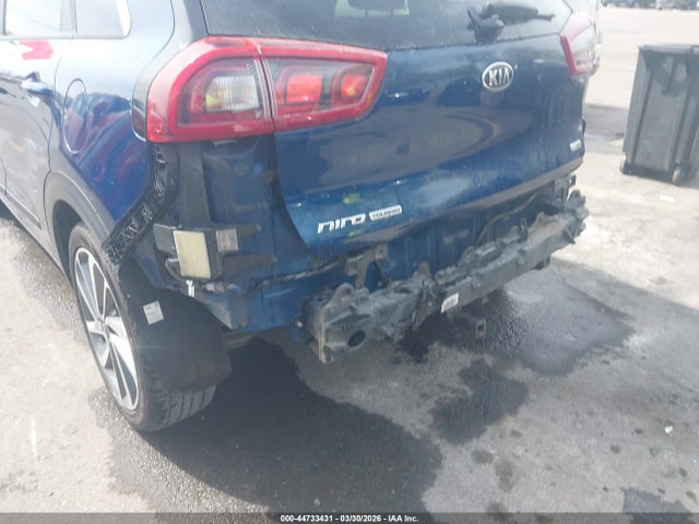 Продаж на аукціоні авто 2017 Kia Niro Touring, vin: KNDCE3LC3H5047382, номер лоту: 44733431