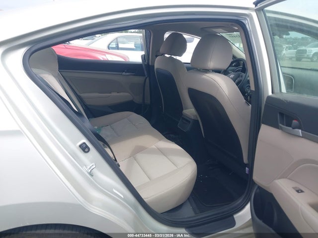 2017 Hyundai Elantra Se მანქანა იყიდება აუქციონზე, vin: KMHD84LF2HU222573, აუქციონის ნომერი: 44733445