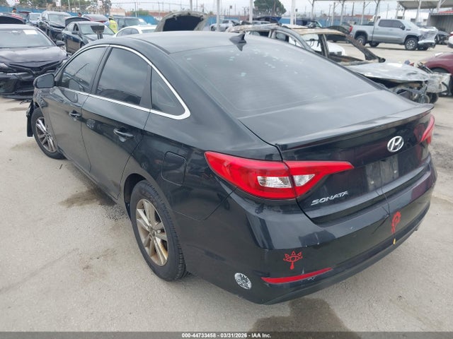 2017 HYUNDAI SONATA 5NPE24AF8HH500948 Photo 2