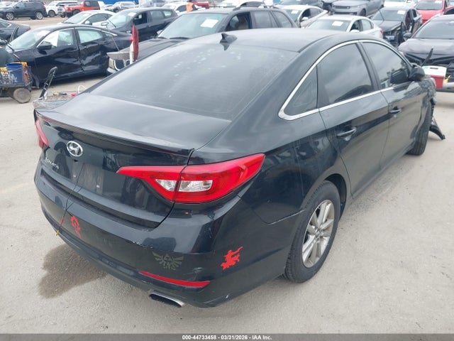 2017 HYUNDAI SONATA 5NPE24AF8HH500948 Photo 3