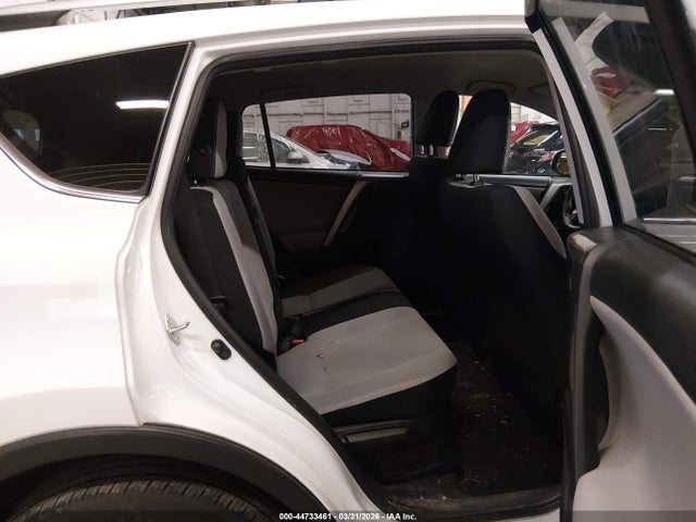 JTMRJREV8JD239531 Toyota Rav4 Hybrid Le