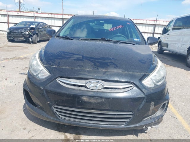 44733493 :رقم المزاد ، KMHCT4AE8GU117605 vin ، 2016 Hyundai Accent Se مزاد بيع