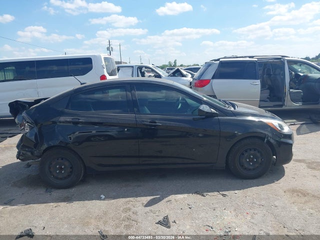 44733493 :رقم المزاد ، KMHCT4AE8GU117605 vin ، 2016 Hyundai Accent Se مزاد بيع