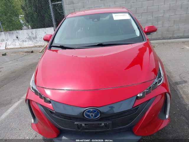 JTDKAMFP2M3175856 Toyota Prius Prime Xle
