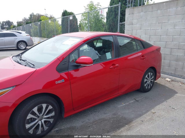 2021 TOYOTA PRIUS PRIME JTDKAMFP2M3175856 Photo 5