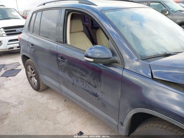 WVGAV7AX0GW533365 Volkswagen TIGUAN S