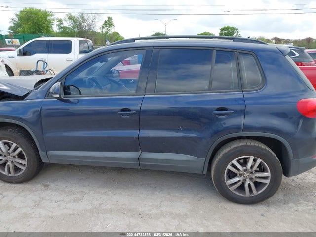 WVGAV7AX0GW533365 Volkswagen TIGUAN S