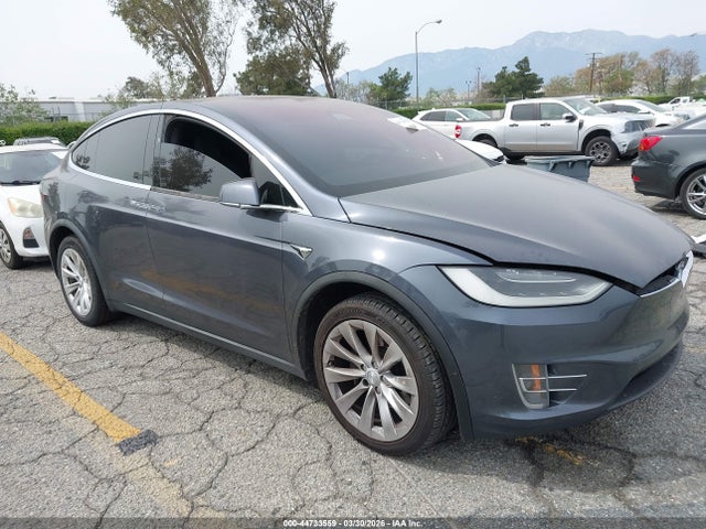 2017 TESLA MODEL X 5YJXCBE25HF076984