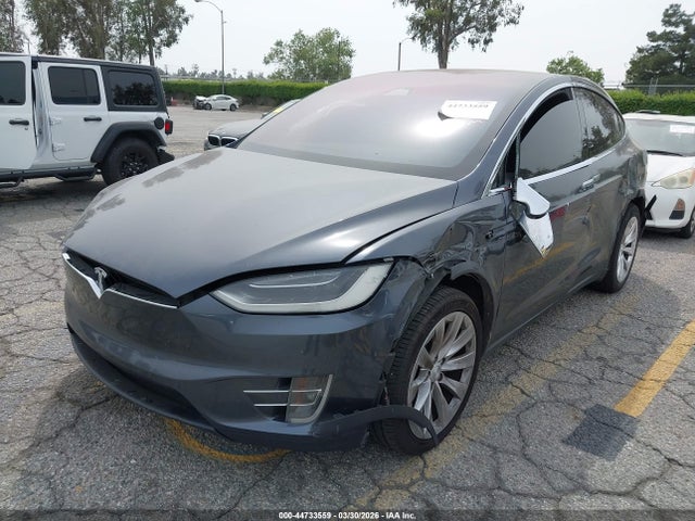 2017 TESLA MODEL X 5YJXCBE25HF076984 Photo 1