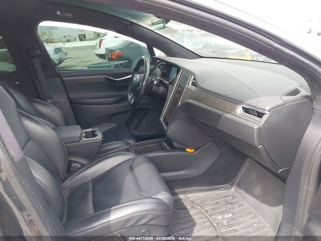 2017 TESLA MODEL X 5YJXCBE25HF076984 Photo 4