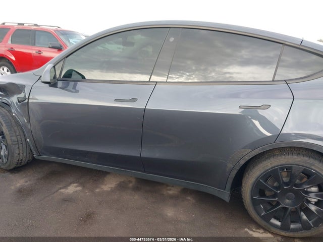 44733574 :رقم المزاد ، 5YJYGDEE4MF199846 vin ، 2021 Tesla Model Y Long Range Dual Motor All-wheel Drive مزاد بيع