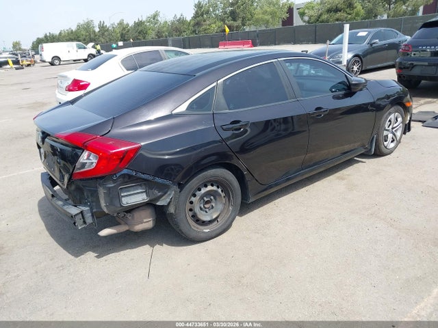 44733651 :رقم المزاد ، 2HGFC2F53HH523862 vin ، 2017 Honda Civic Lx مزاد بيع