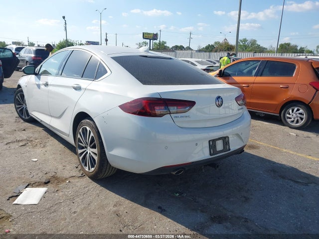 2018 Buick Regal Sportback Essence მანქანა იყიდება აუქციონზე, vin: W04GP6SX7J1133139, აუქციონის ნომერი: 44733655