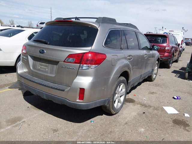Aukcja sprzedaży 2014 Subaru Outback 2.5i Premium, vin: 4S4BRCCC0E3277576, numer aukcji: 44733663