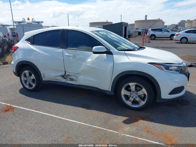 Auction sale of the 2021 Honda Hr-v 2wd Lx, vin: 3CZRU5H37MM718956, lot number: 44733665