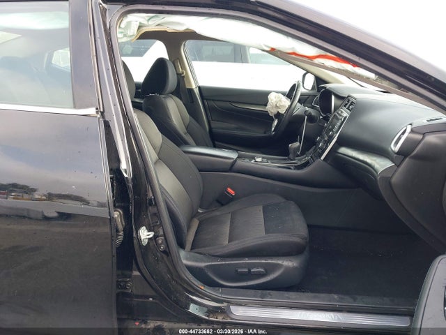 1N4AA6AV0KC382312 Nissan Maxima 3.5 S