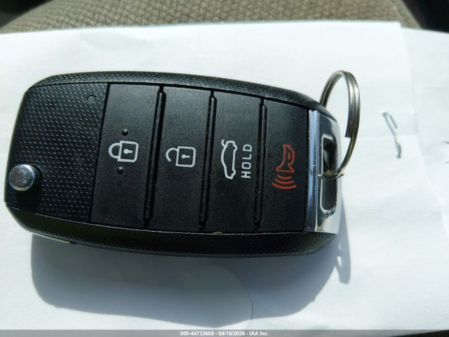 5XXGT4L33GG116871 KIA Optima Lx