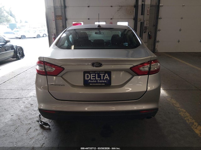 2015 Ford Fusion S მანქანა იყიდება აუქციონზე, vin: 3FA6P0G72FR235989, აუქციონის ნომერი: 44733712