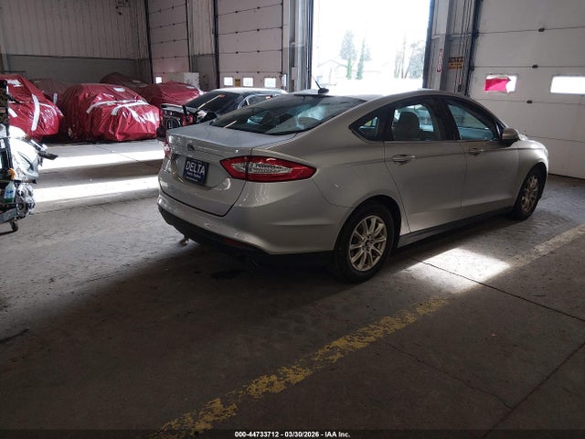 2015 Ford Fusion S მანქანა იყიდება აუქციონზე, vin: 3FA6P0G72FR235989, აუქციონის ნომერი: 44733712