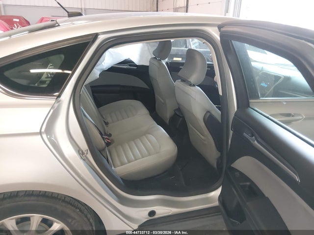 2015 Ford Fusion S მანქანა იყიდება აუქციონზე, vin: 3FA6P0G72FR235989, აუქციონის ნომერი: 44733712