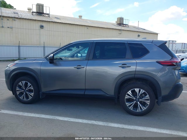 JN8BT3BA9PW426921 Nissan Rogue Sv Fwd