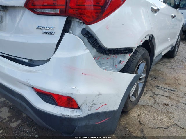 5XYZTDLBXHG418896 Hyundai Santa Fe Sport 2.4l