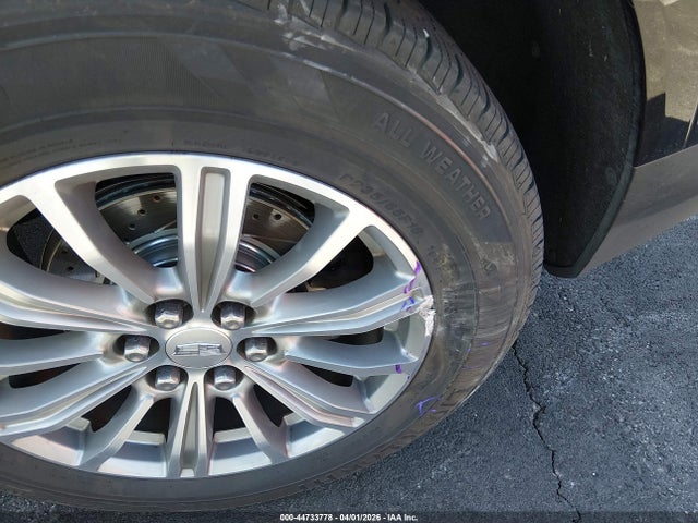 1GYKNCRS9JZ116532 Cadillac XT5 LUXURY