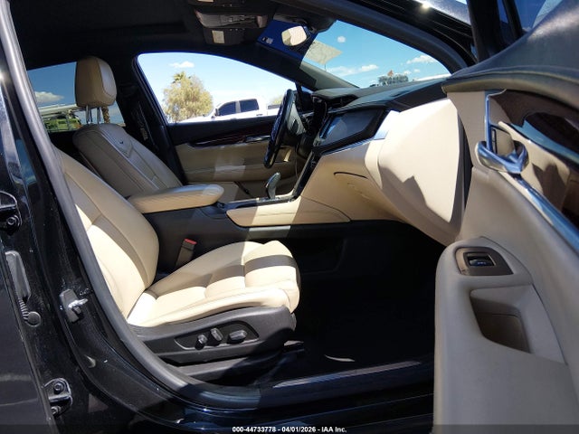 1GYKNCRS9JZ116532 Cadillac XT5 LUXURY