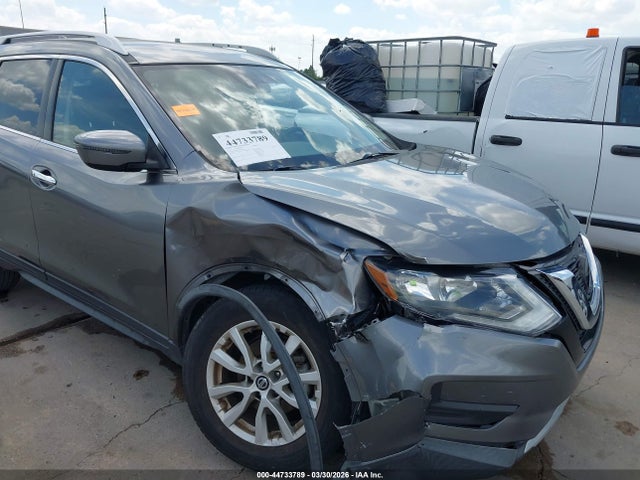 2020 Nissan Rogue Sv Fwd მანქანა იყიდება აუქციონზე, vin: KNMAT2MT9LP504425, აუქციონის ნომერი: 44733789
