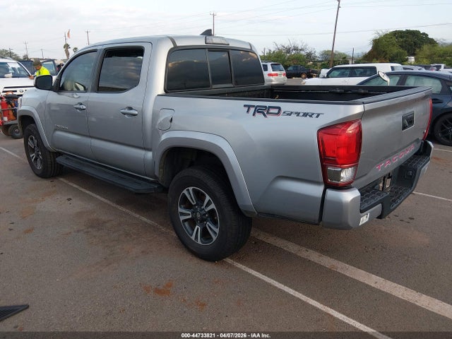 2016 Toyota Tacoma Sr5 V6 მანქანა იყიდება აუქციონზე, vin: 3TMAZ5CN7GM012331, აუქციონის ნომერი: 44733821