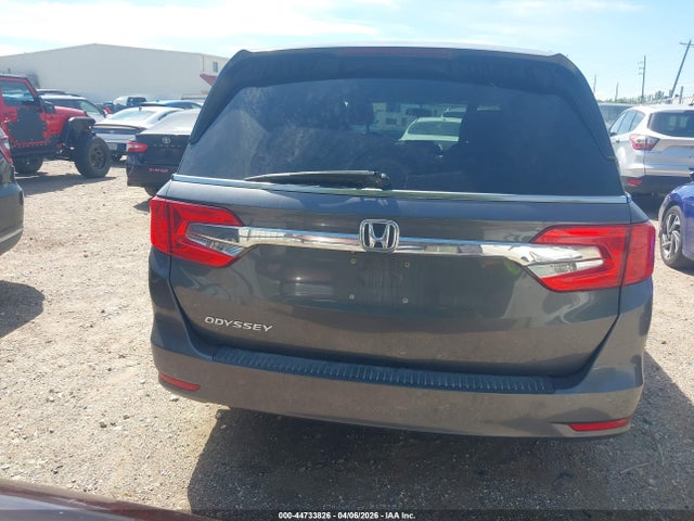 44733826 :رقم المزاد ، 5FNRL6H2XJB111522 vin ، 2018 Honda Odyssey Lx مزاد بيع