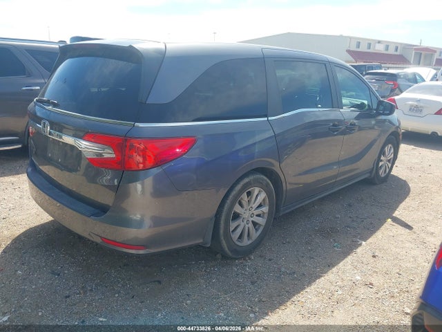 44733826 :رقم المزاد ، 5FNRL6H2XJB111522 vin ، 2018 Honda Odyssey Lx مزاد بيع
