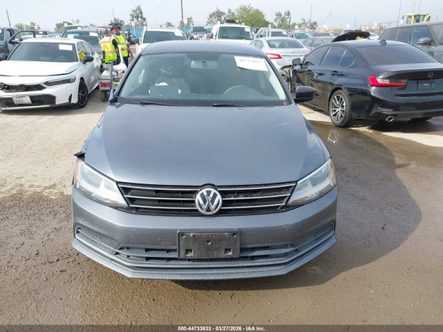 3VWD17AJ0FM205481 Volkswagen Jetta 1.8t Se