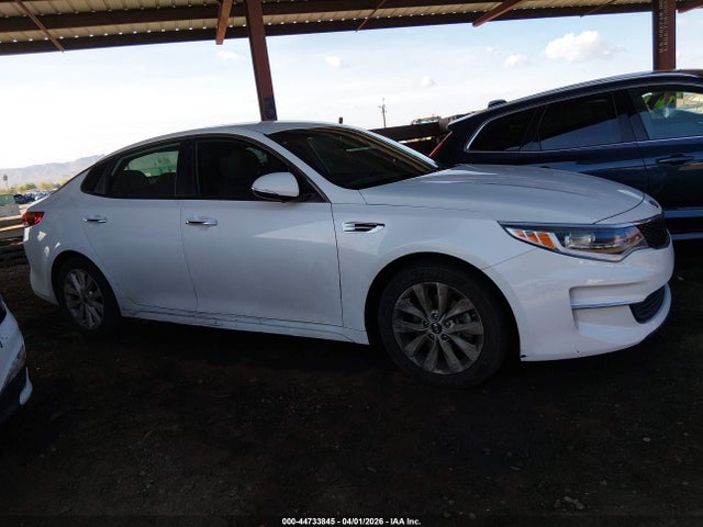 5XXGT4L31JG256991 KIA Optima Lx