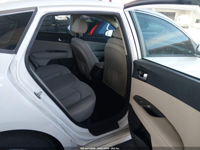 5XXGT4L31JG256991 KIA Optima Lx