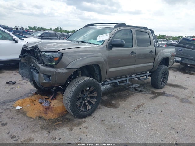 2015 Toyota Tacoma Prerunner V6 მანქანა იყიდება აუქციონზე, vin: 5TFJU4GN8FX081878, აუქციონის ნომერი: 44733852