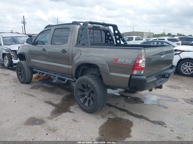 2015 Toyota Tacoma Prerunner V6 მანქანა იყიდება აუქციონზე, vin: 5TFJU4GN8FX081878, აუქციონის ნომერი: 44733852