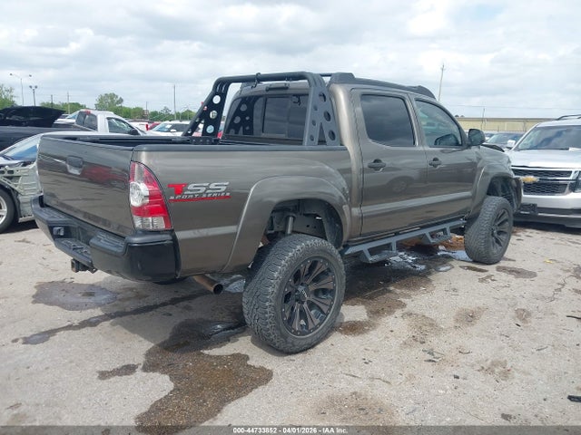 2015 Toyota Tacoma Prerunner V6 მანქანა იყიდება აუქციონზე, vin: 5TFJU4GN8FX081878, აუქციონის ნომერი: 44733852