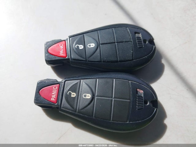 44733863 :رقم المزاد ، 1C4PJLCB5FW631116 vin ، 2015 Jeep Cherokee Latitude مزاد بيع