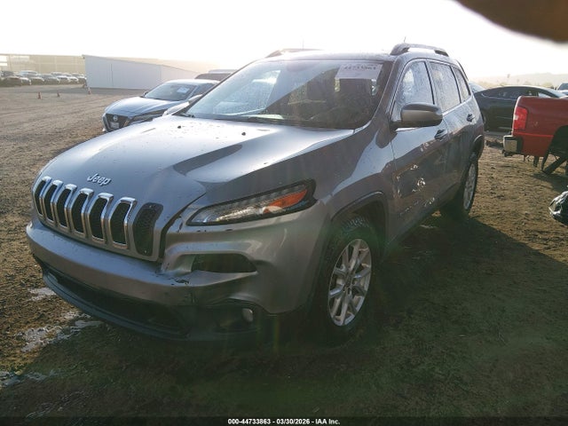 44733863 :رقم المزاد ، 1C4PJLCB5FW631116 vin ، 2015 Jeep Cherokee Latitude مزاد بيع