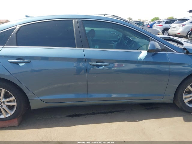 Продажа на аукционе авто 2017 Hyundai Sonata Se, vin: 5NPE24AF2HH523867, номер лота: 44733883