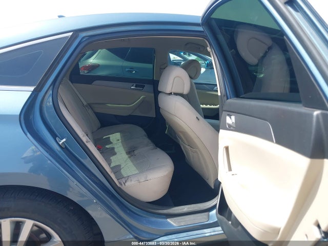 Продажа на аукционе авто 2017 Hyundai Sonata Se, vin: 5NPE24AF2HH523867, номер лота: 44733883