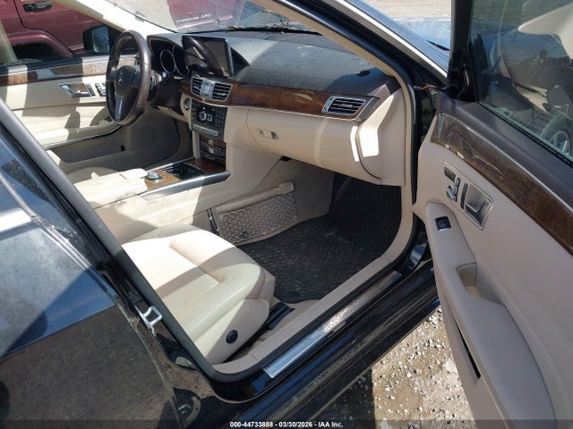2014 MERCEDES-BENZ E 350 WDDHF8JB3EA920745 Photo 4