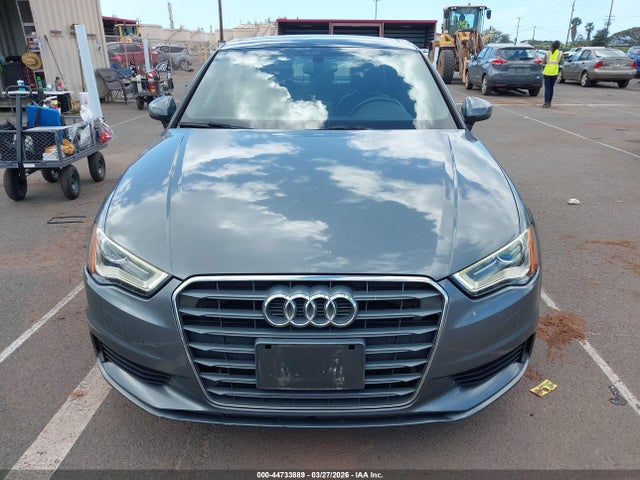 2015 Audi A3 1.8t Premium მანქანა იყიდება აუქციონზე, vin: WAUCCGFF6F1035246, აუქციონის ნომერი: 44733889
