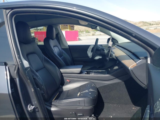 5YJYGDEFXMF157741 Tesla Model Y Performance Dual Motor All-wheel Drive